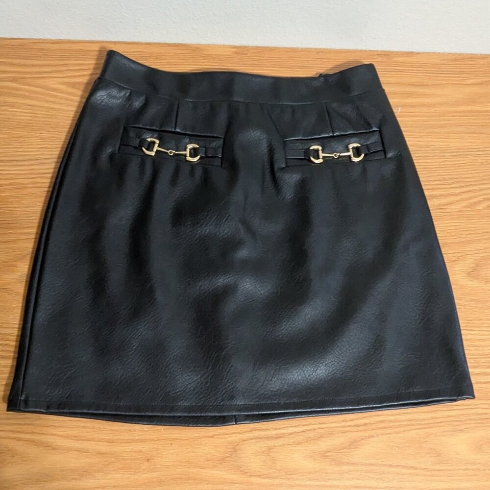 7 FOR ALL MANKIND FAUX Leather Skirt SIZE SMALL